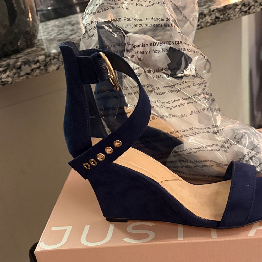 JustFab Navy Blue Wedge Sandals with Gold Accents
